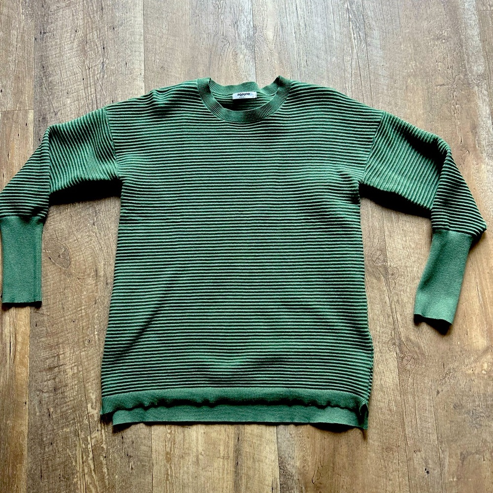 Zeagoo- Green Ribbed Women’s Sweater- size small